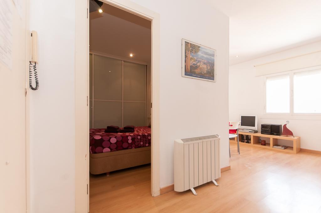 Cute Apartment In Sants Station With Hbo & Alexa & Ac Barselona Dış mekan fotoğraf